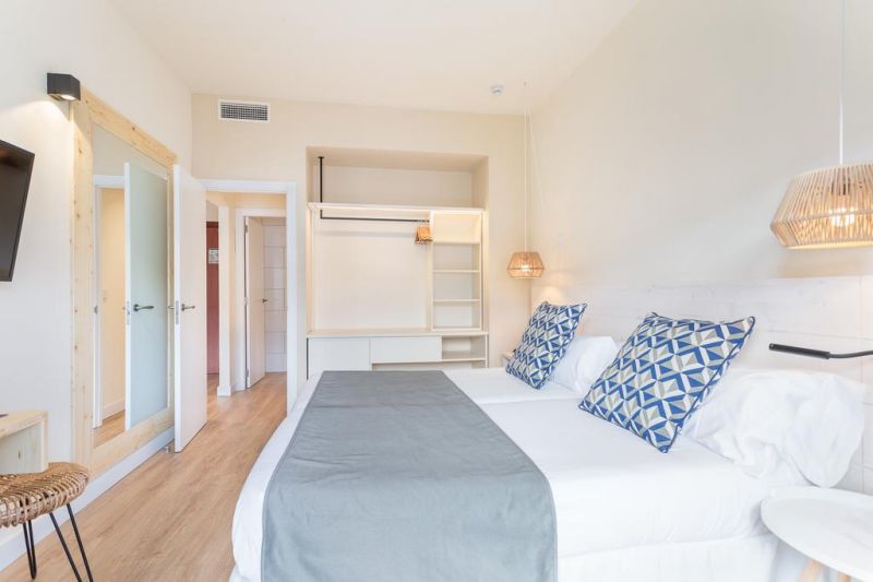 Fergus Style Soller Beach 4*