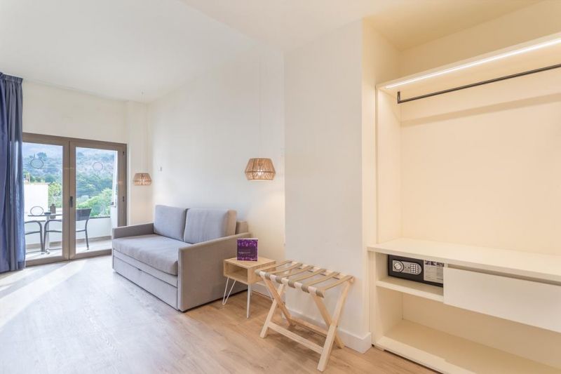 Fergus Style Soller Beach 4*