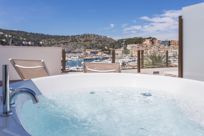 Fergus Style Soller Beach 4*