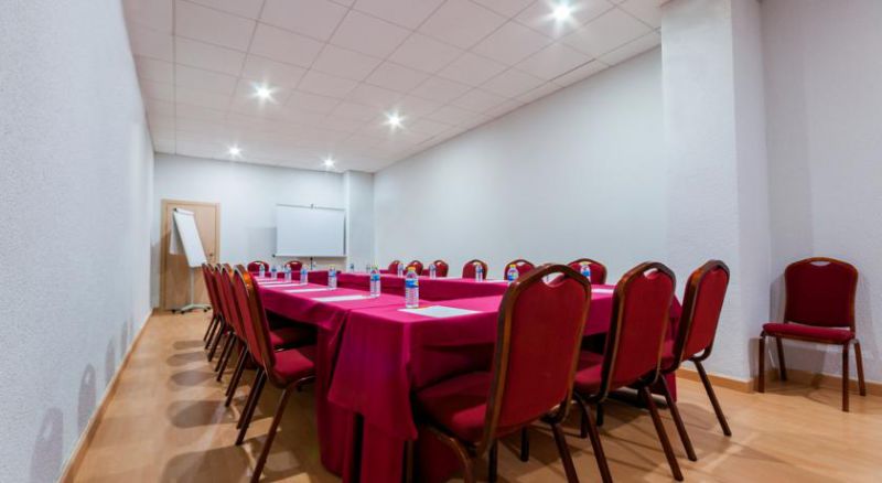 Fontana Plaza 3*