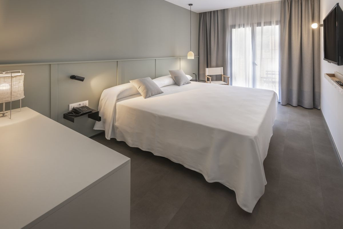 Ght Miratge (Only Adults) 4*