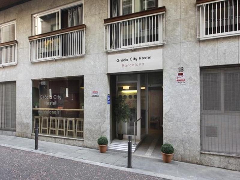 Gracia City Hostel 1*