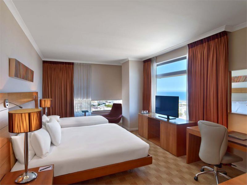 Hilton Diagonal Mar 5*