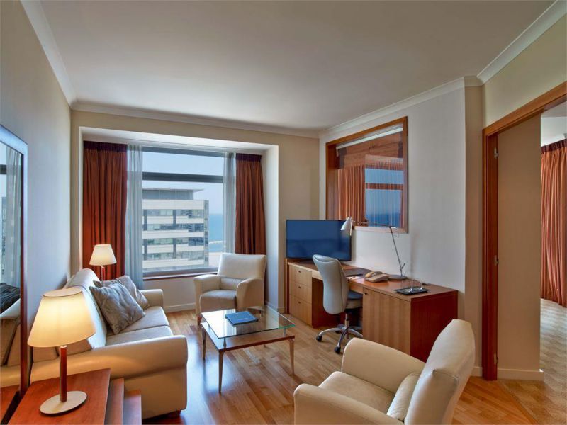 Hilton Diagonal Mar 5*