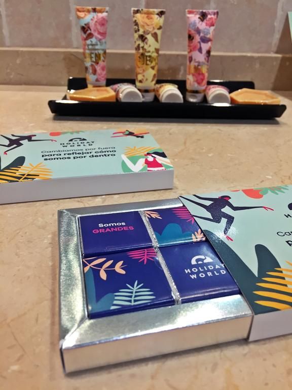Holiday World Riwo Hotel 4*