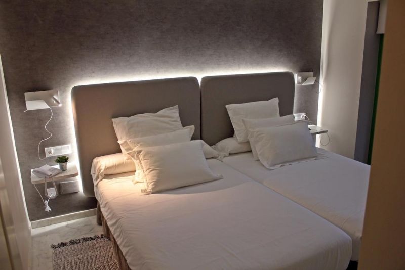 Holiday World Riwo Hotel 4*