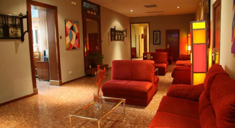 Hostal Aguilar 2*
