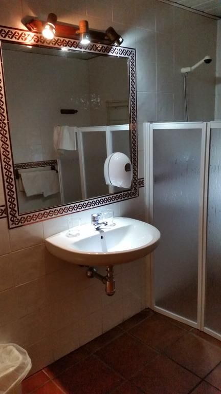 Hostal Atenas 2*