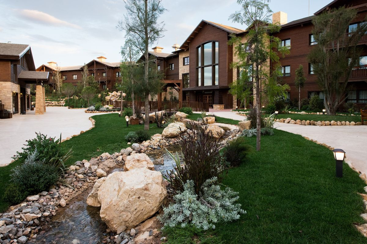 Hotel Colorado Creek 4*