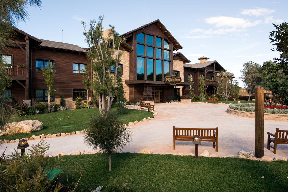 Hotel Colorado Creek 4*