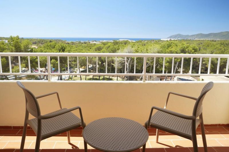 Invisa Ereso 3*
