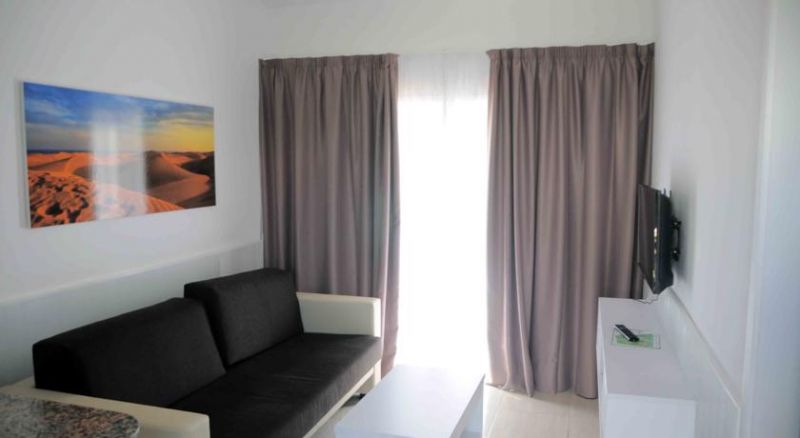 Los Arcos Bungalows 2*