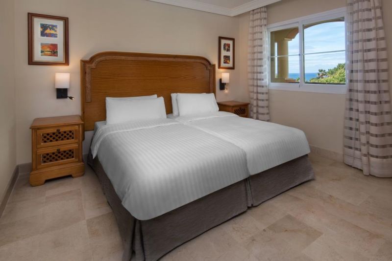 Marriotts Marbella Beach Resort 5*