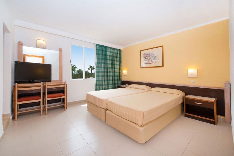 Club Hotel Tropicana (Ex. Riu Clubhotel Tropicana) 3*
