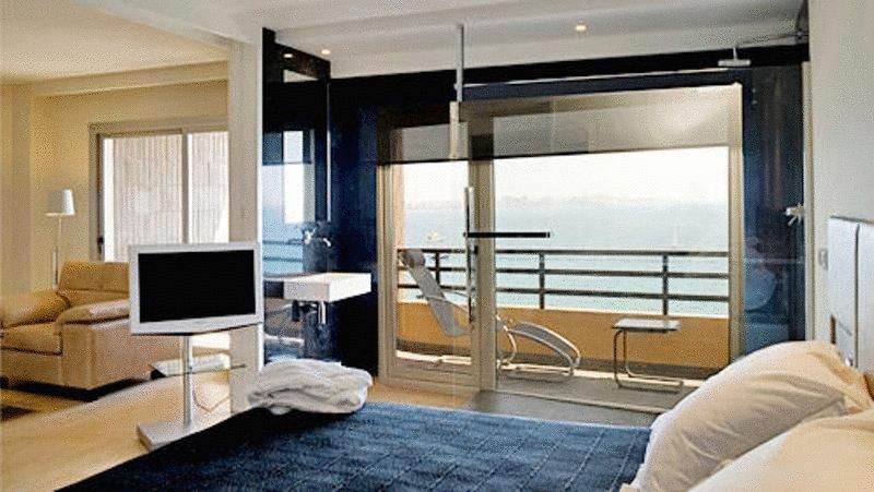 Suite Del Mar 4*