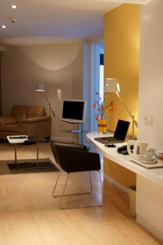 Suite Del Mar 4*