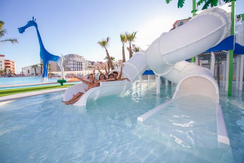 Suitopia 4*