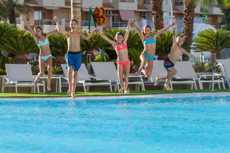 Suitopia 4*