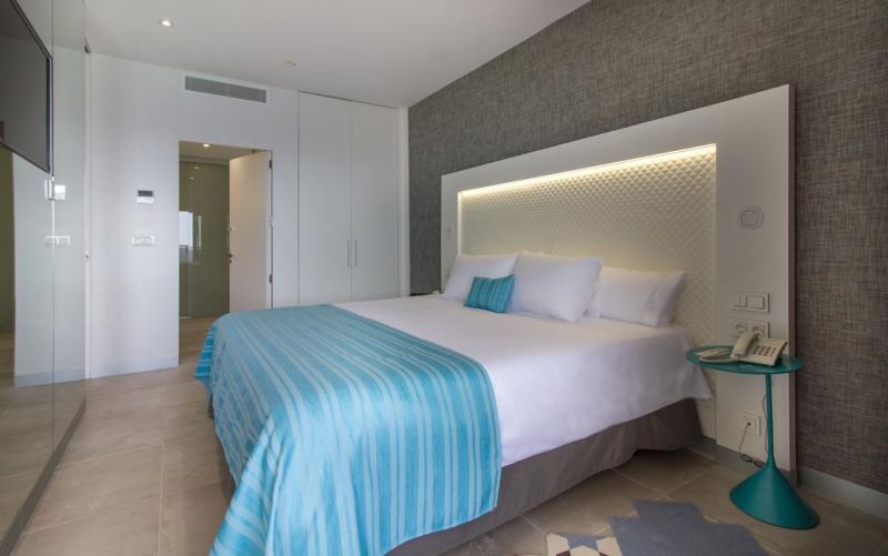 Suitopia 4*