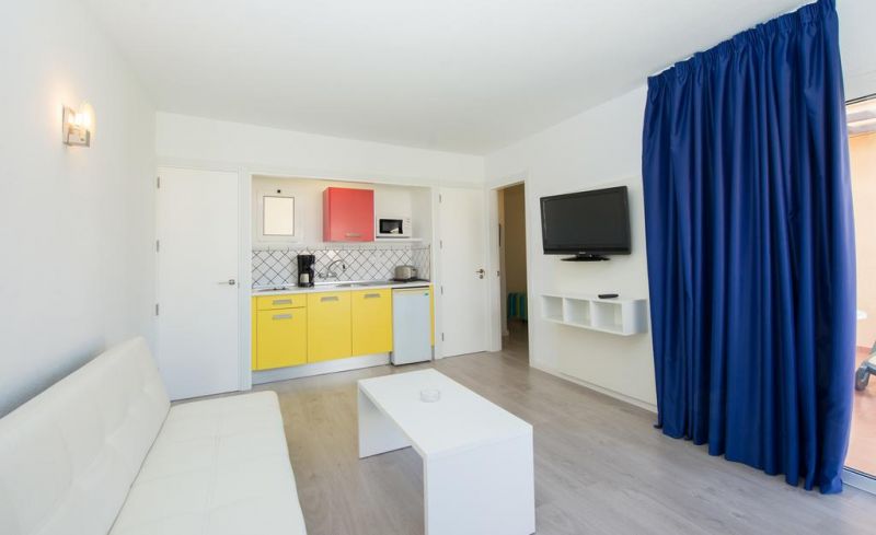 Sunny Village 3*