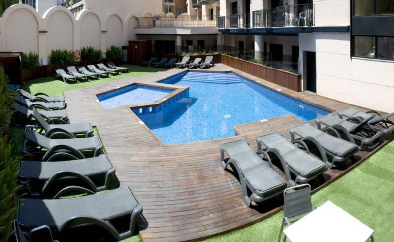 Trimar Apt 4*