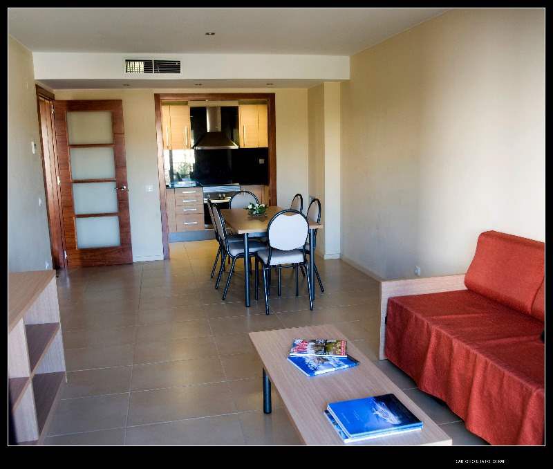 Trimar Apt 4*