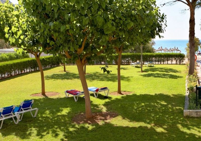 Universal Laguna 3*