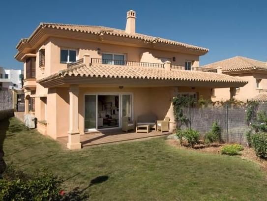Villas Los Flamencos 3*