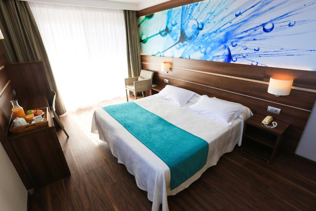 Kaktus Hotel Volga 4*