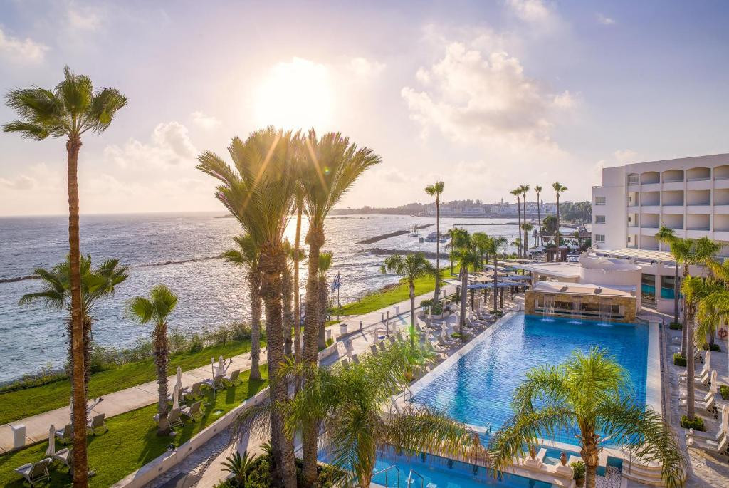 Alexander The Great Beach Hotel 4*