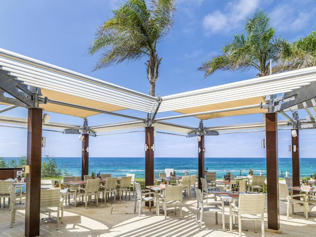 Alexander The Great Beach Hotel 4*