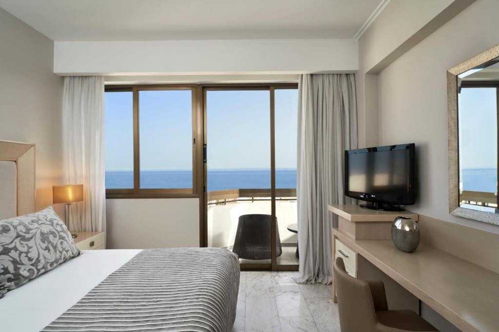 Atlantica Oasis Hotel 4*