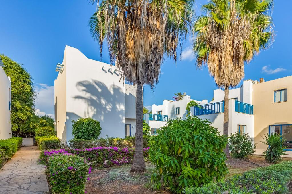 Marismare Apartments (Ex. Callisto Holiday Village) 4*