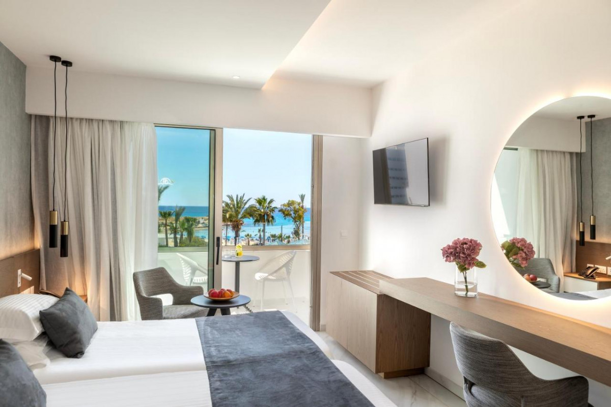 Pavlo Napa Beach 4*