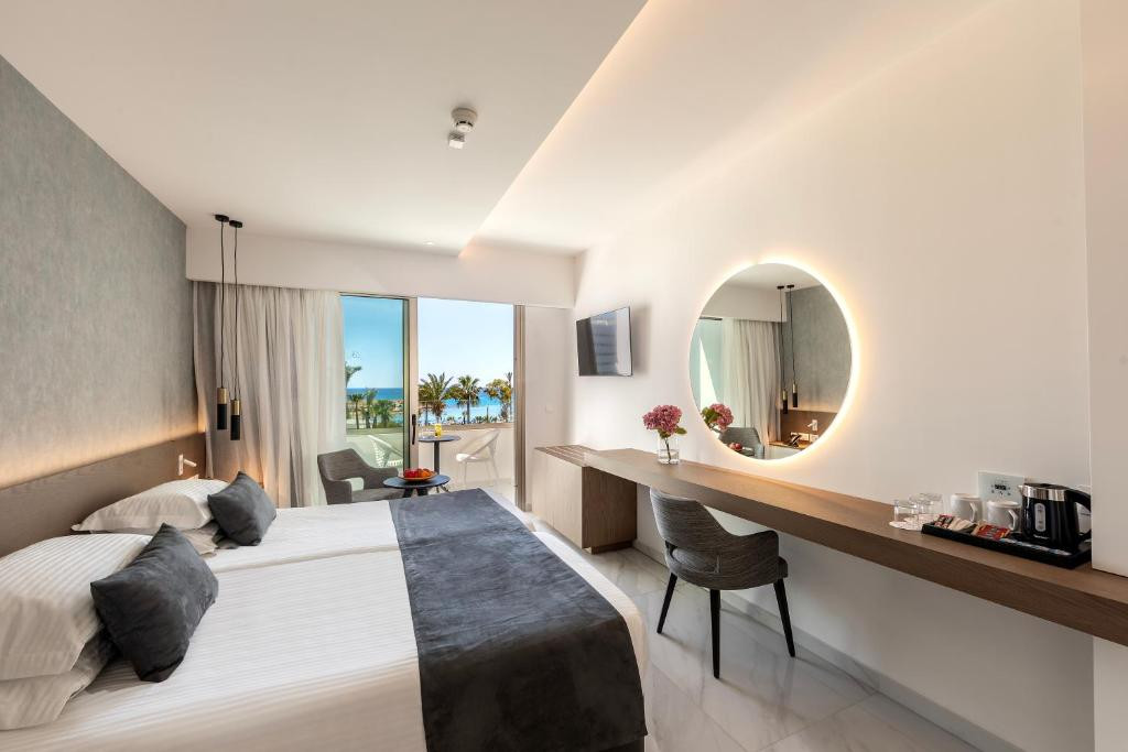 Pavlo Napa Beach 4*