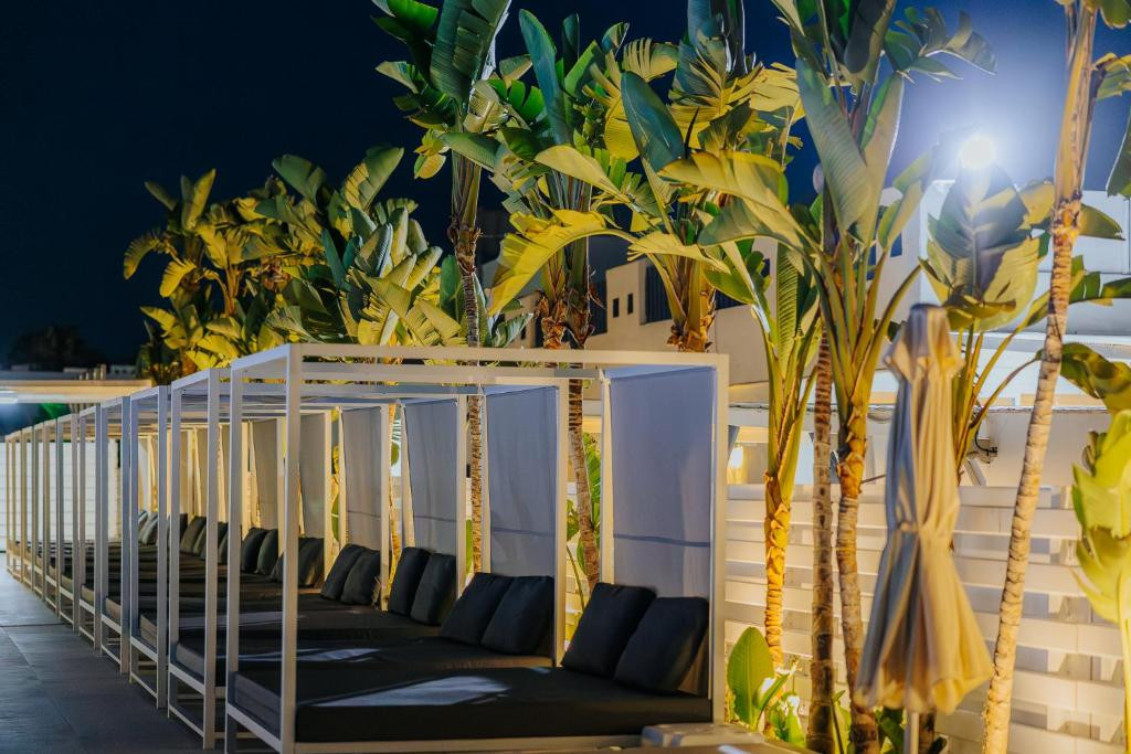 Tasia Maris Sands (Adults Only 14+) 4*