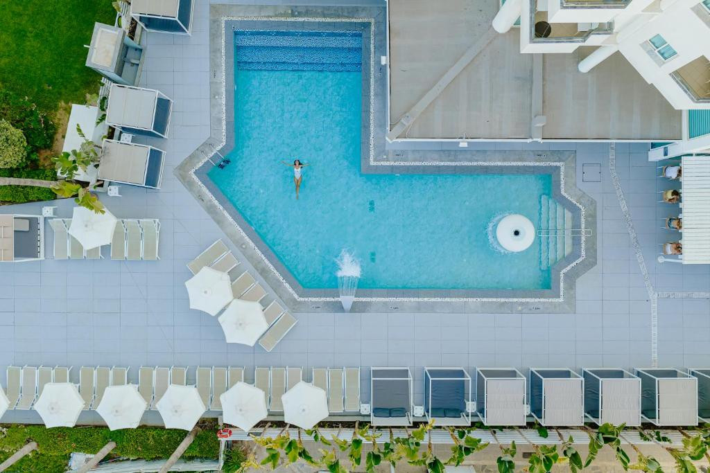 Tasia Maris Sands (Adults Only 14+) 4*