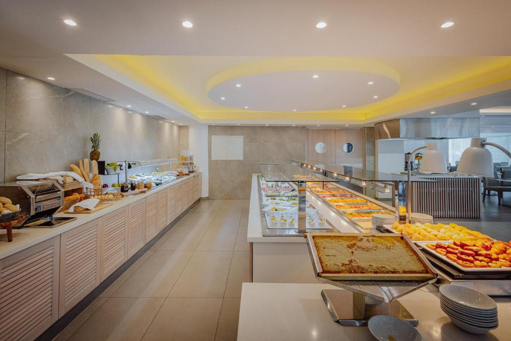Tasia Maris Sands (Adults Only 14+) 4*