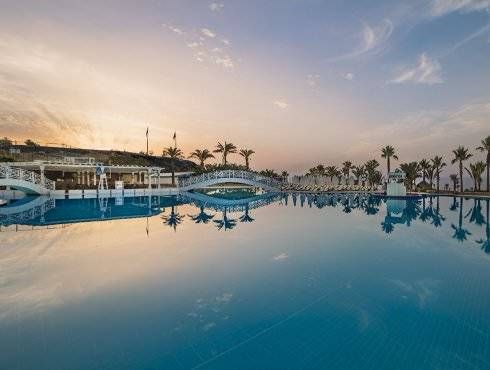 Acapulco Resort Convention Spa & Casino 5*