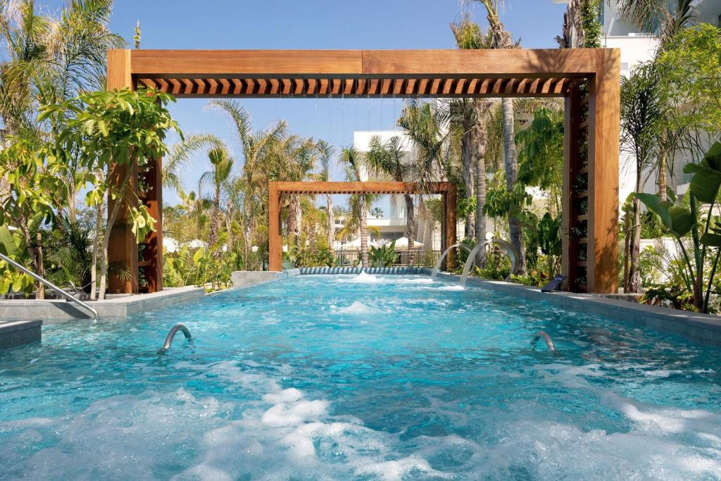 Amavi Hotel 5*