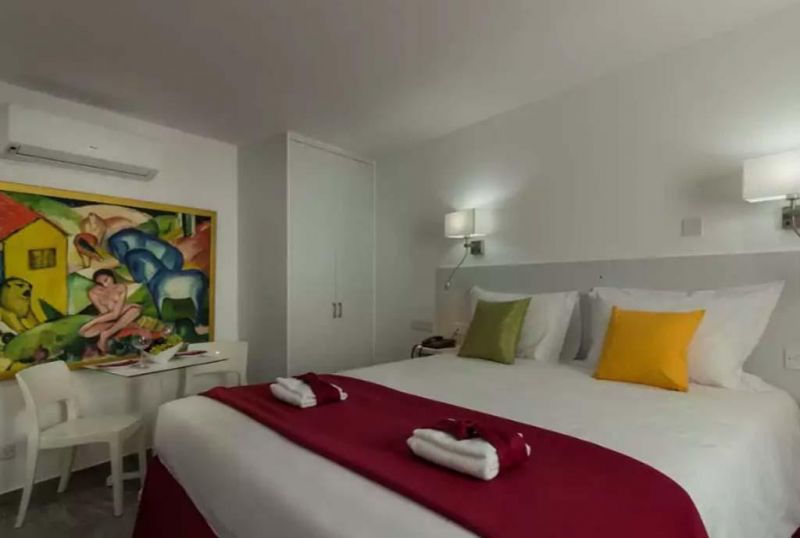 Art & Wine Studios And Apts 3*
