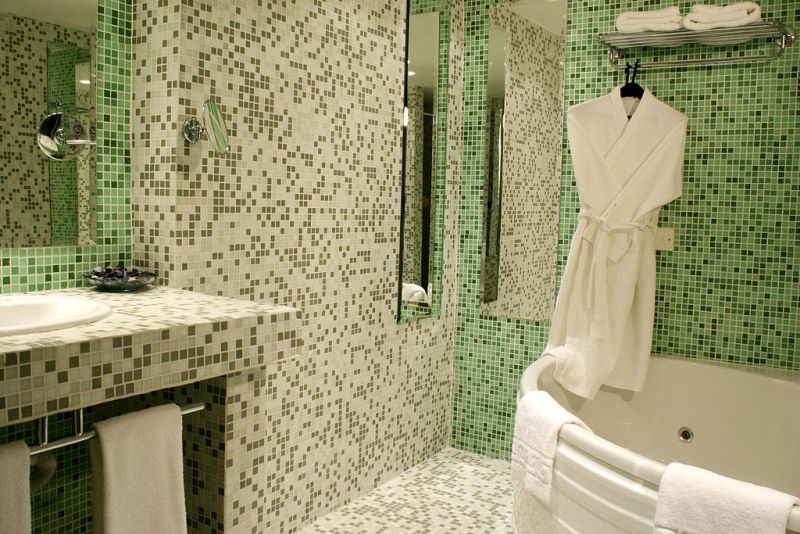 Europa Plaza Hotel 3*
