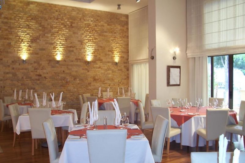 Europa Plaza Hotel 3*