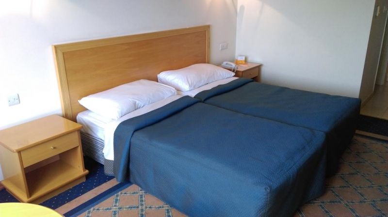 Europa Plaza Hotel 3*