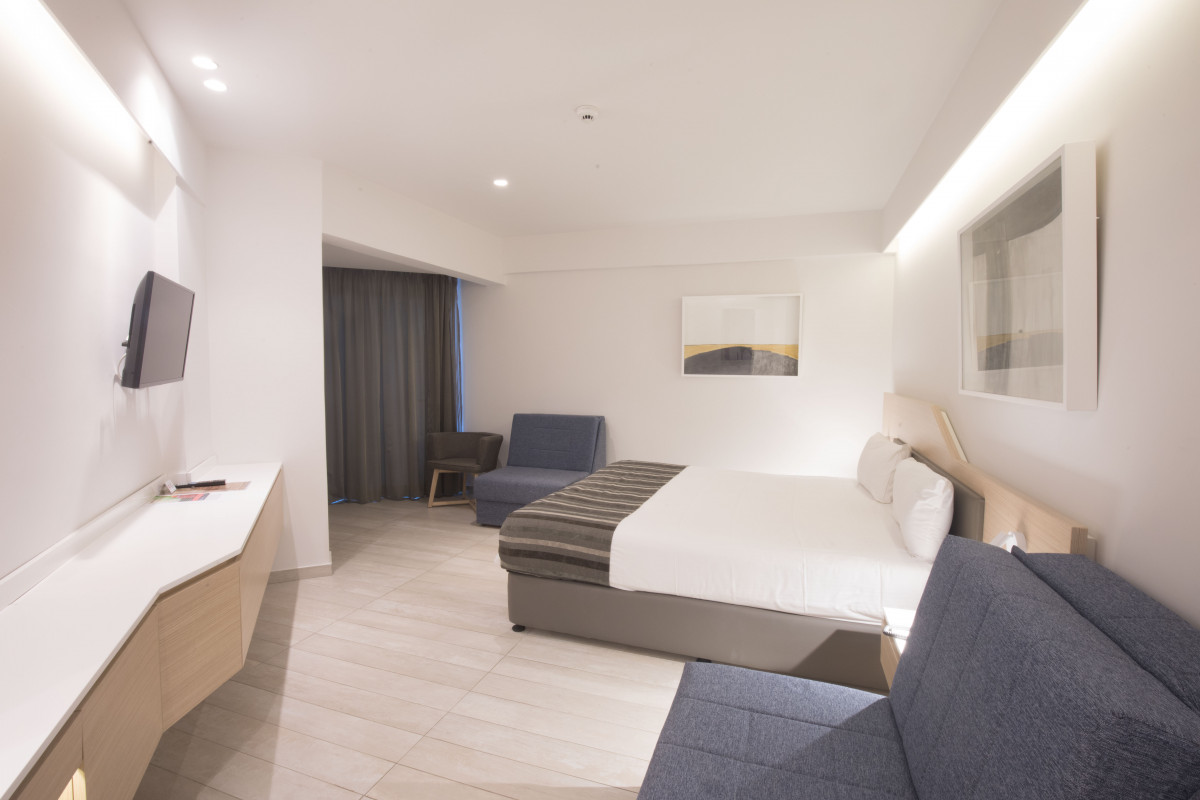 Evalena Beach Hotel 4*