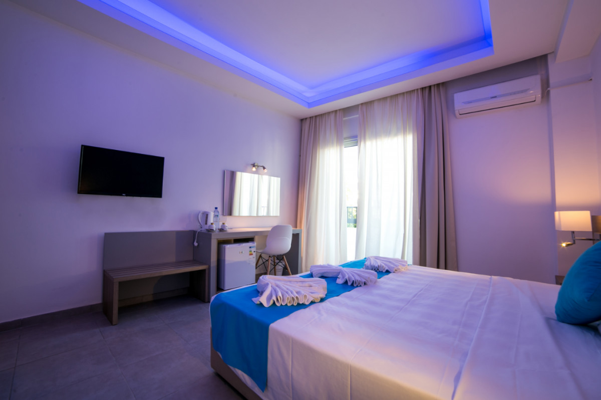 Flora Maria Hotel 3*