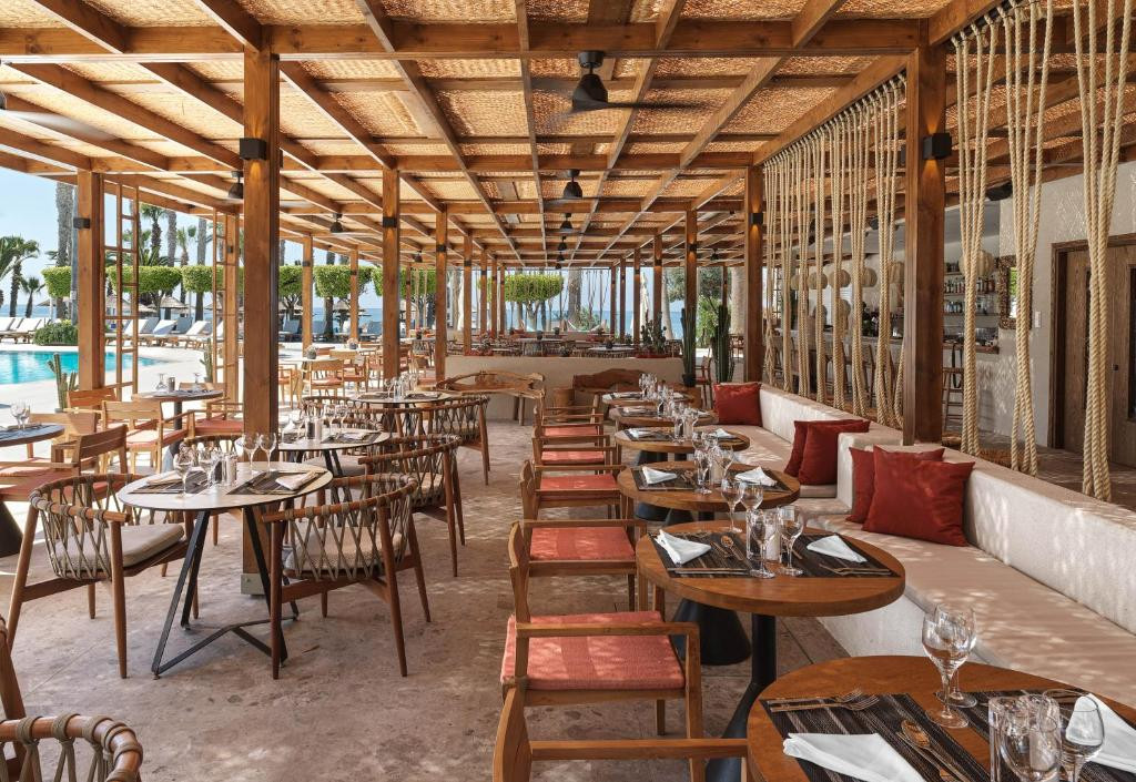Grandresort Limassol 5*