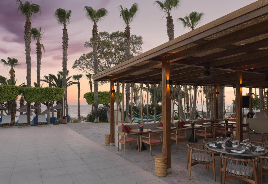 Grandresort Limassol 5*