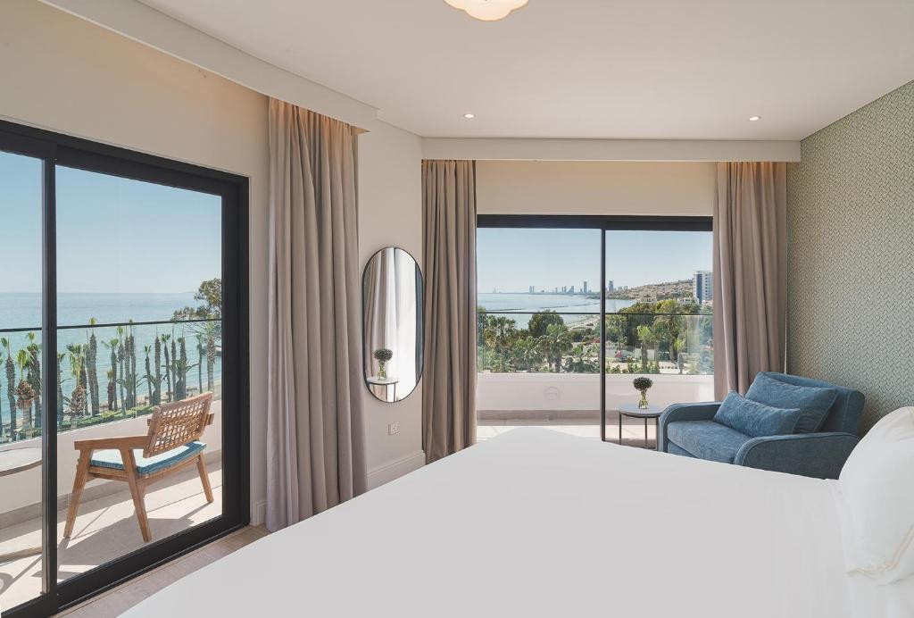 Grandresort Limassol 5*