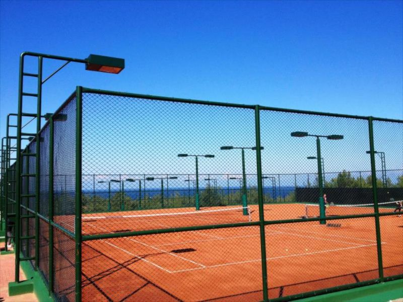 Korineum Golf & Beach Resort 5*